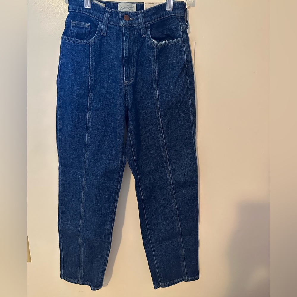 Universal Thread size 00 Vintage Straight Jeans